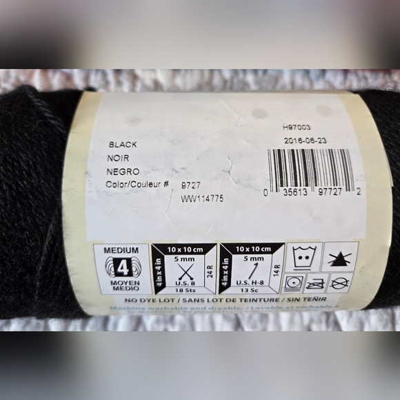 Caron Simply Soft Yarn 5 Skeins - Black, Autumn Red, White, Stormy Weather - Picture 3 of 9